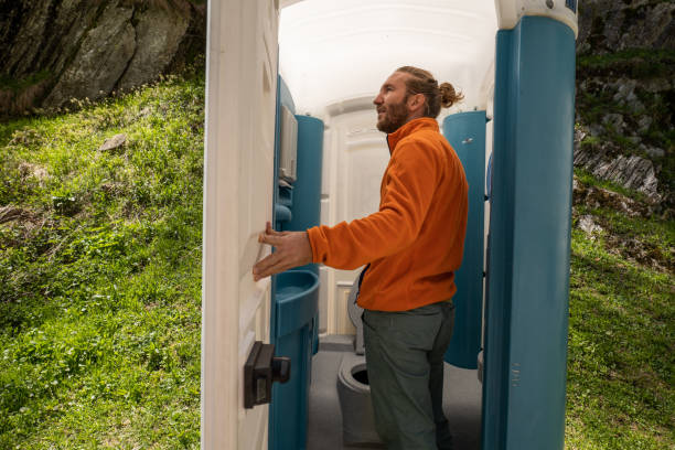 Best Porta potty delivery and setup  in Ankeny, IA